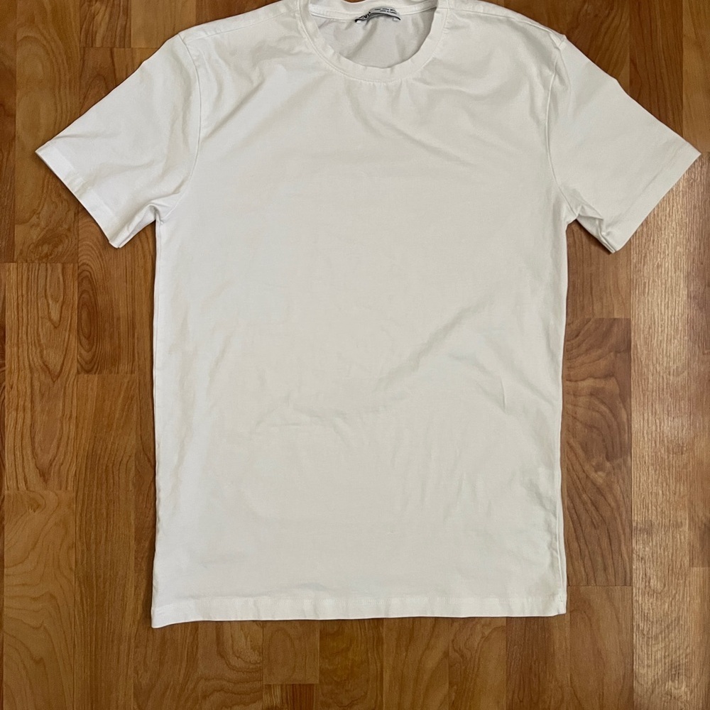 EUC Zara White Short Sleeve Crew Neck Tshirt sz M